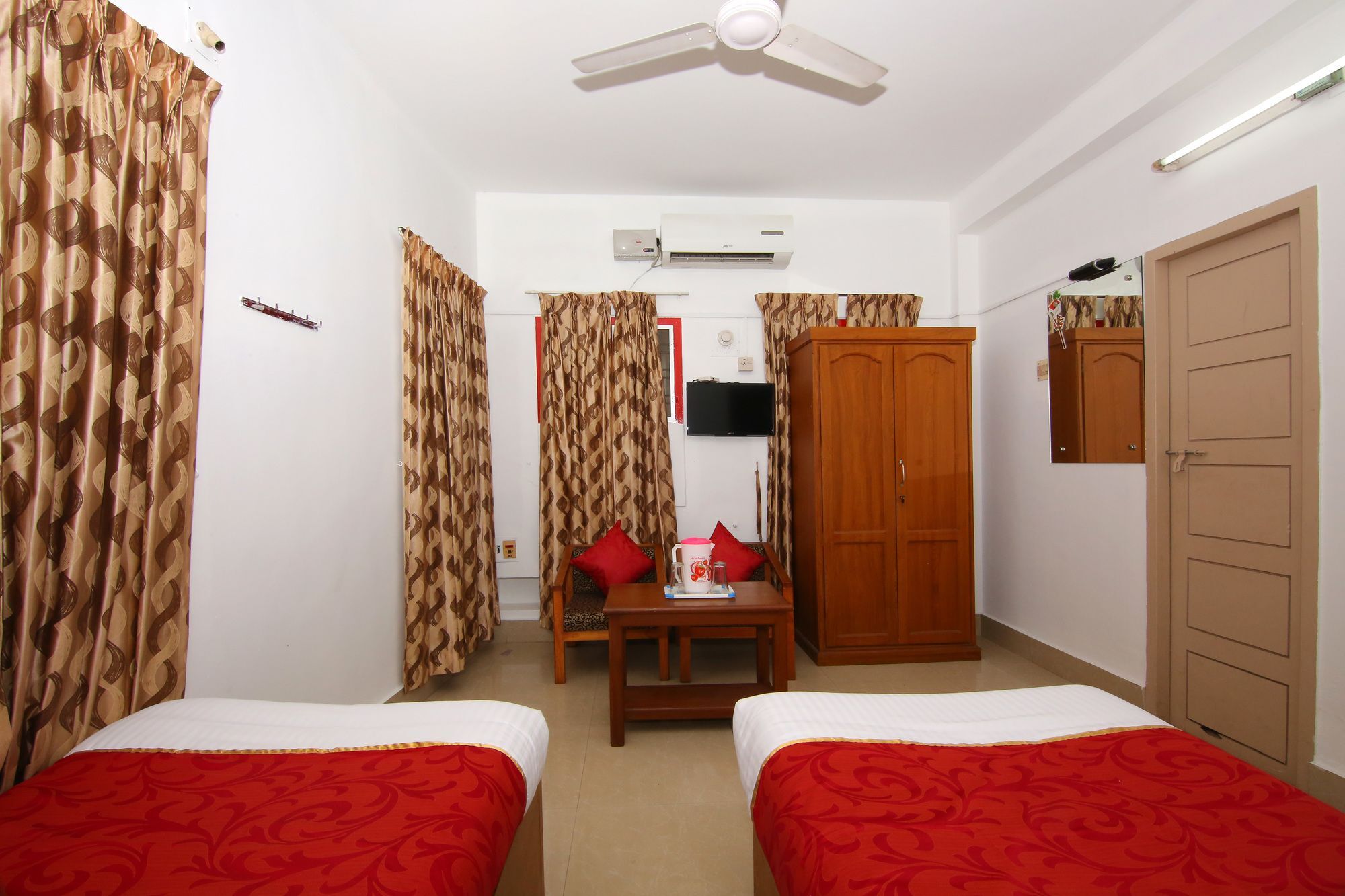 Oyo 6712 Hotel Malabar House Kochi Esterno foto